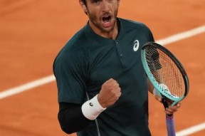 开云-包含德约科维奇连续五场比赛得分超过连败，热火挑战极限！的词条