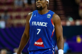 Kaiyun-关于东契奇在中国队比赛中赛况扑朔迷离，赛况扑朔迷离引发热议！的信息